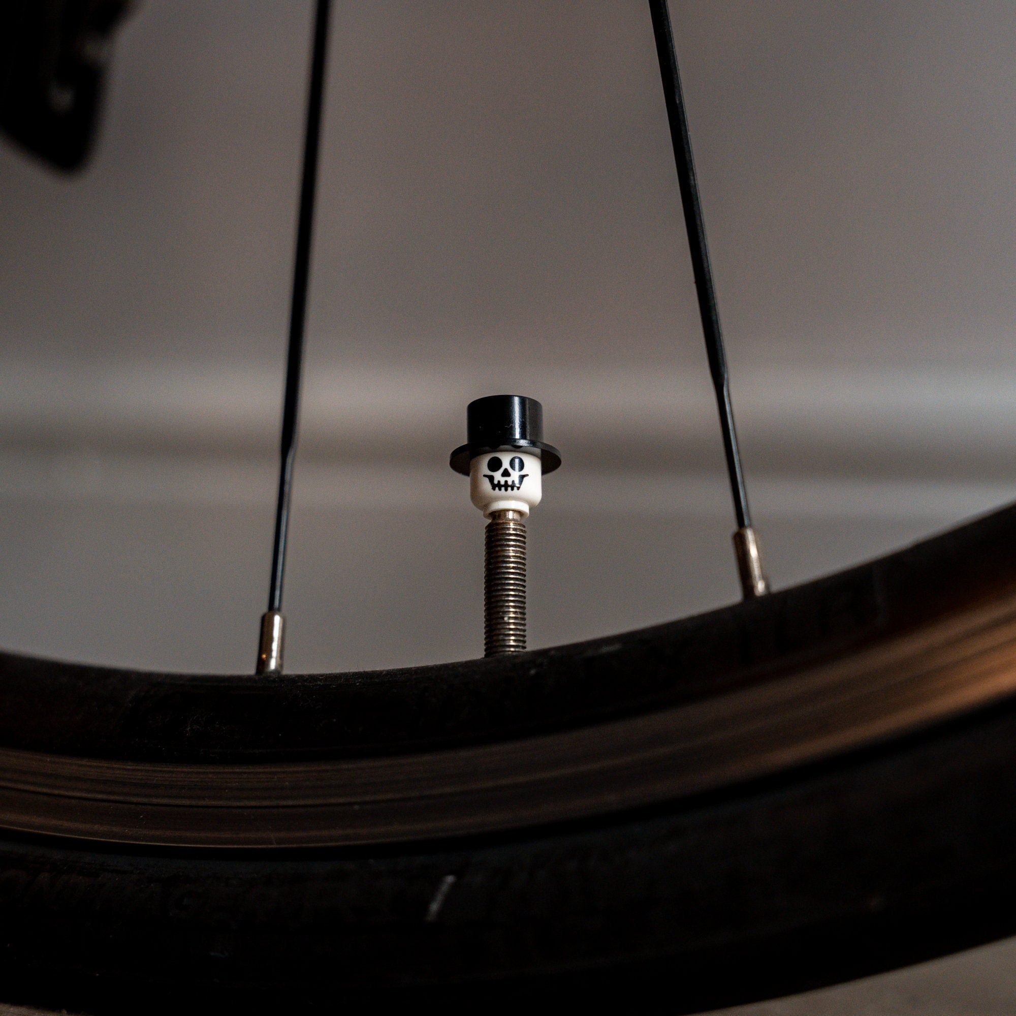 6 Bouchons De Valve Vélo SENZEAL - Alliage Aluminium, Anti-poussière - Pour Valve Presta - Rouge