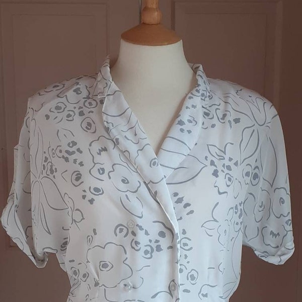 1980s White and Grey Short Sleeved Shirt by CANDA