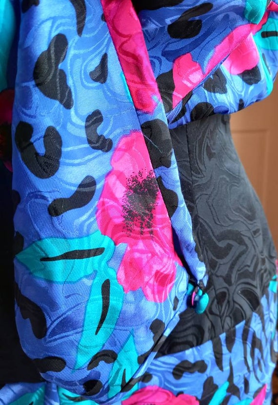 1980s  Glamorous Dynasty Blue Silk Dress with Ani… - image 8