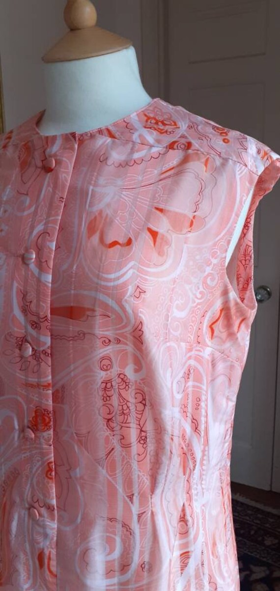 1960s Coral Paisley Striped Shift Dress - image 3