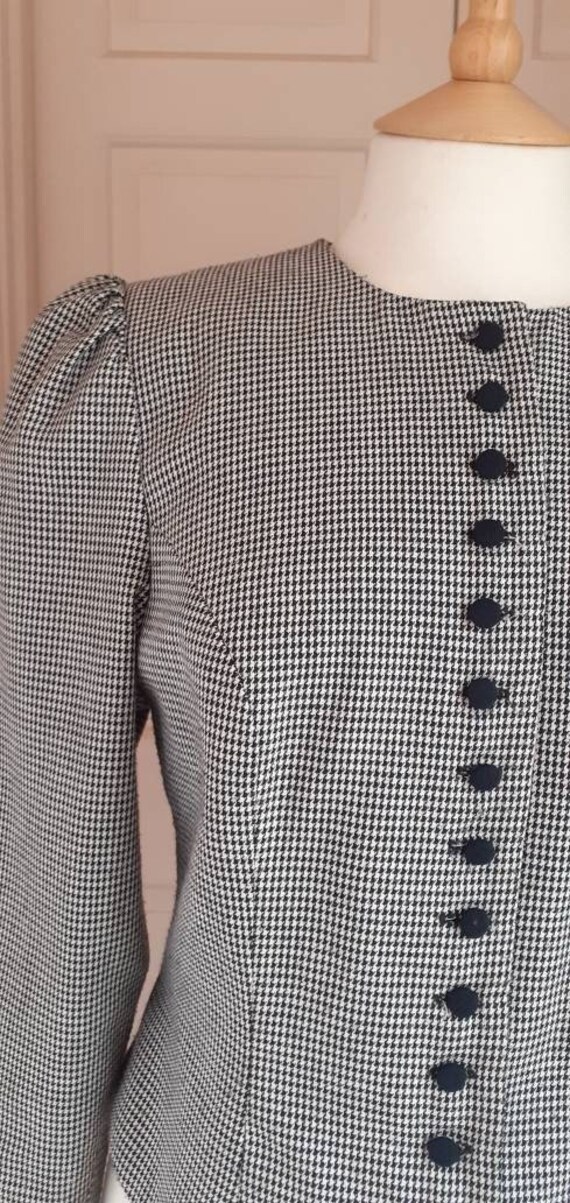 1960s Black & White Dogtooth Fitted Jacket Gem