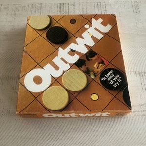 Vintage 1979 Parker Brothers Outwit #226