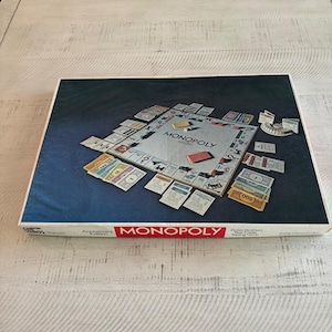 Vintage 1974 Parker Brothers Monopoly Anniversary Edition