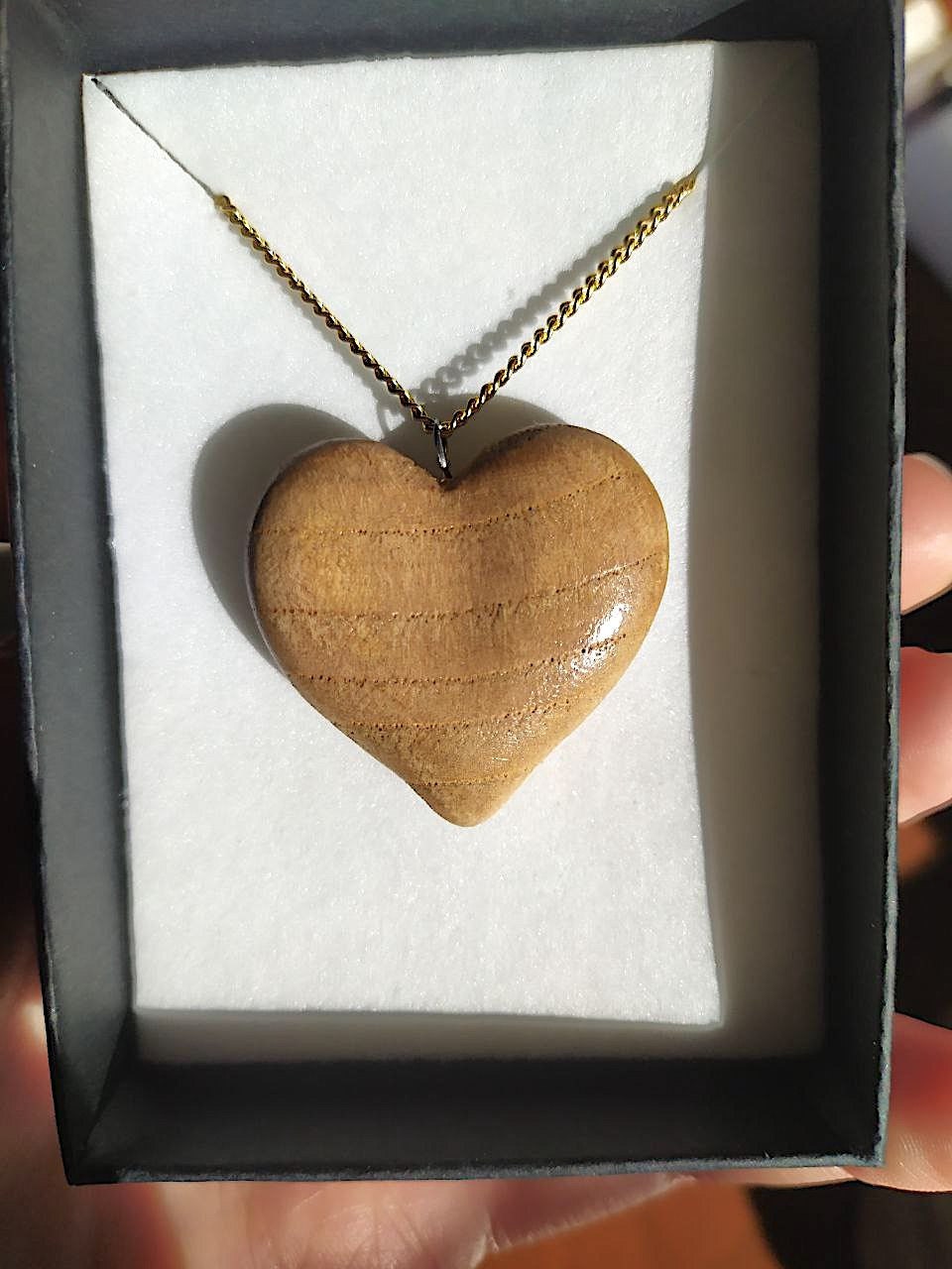 Chanel 1995 Heart Gold Chain Necklace 56327