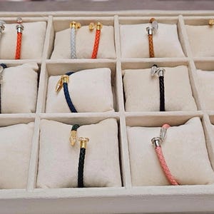 調節可能な編み込みレザーネイルブレスレット、母の日のギフトアイデア、彼女へのギフト、お母さんへのギフト、誕生日ギフトアイデア、奥様へのギフト