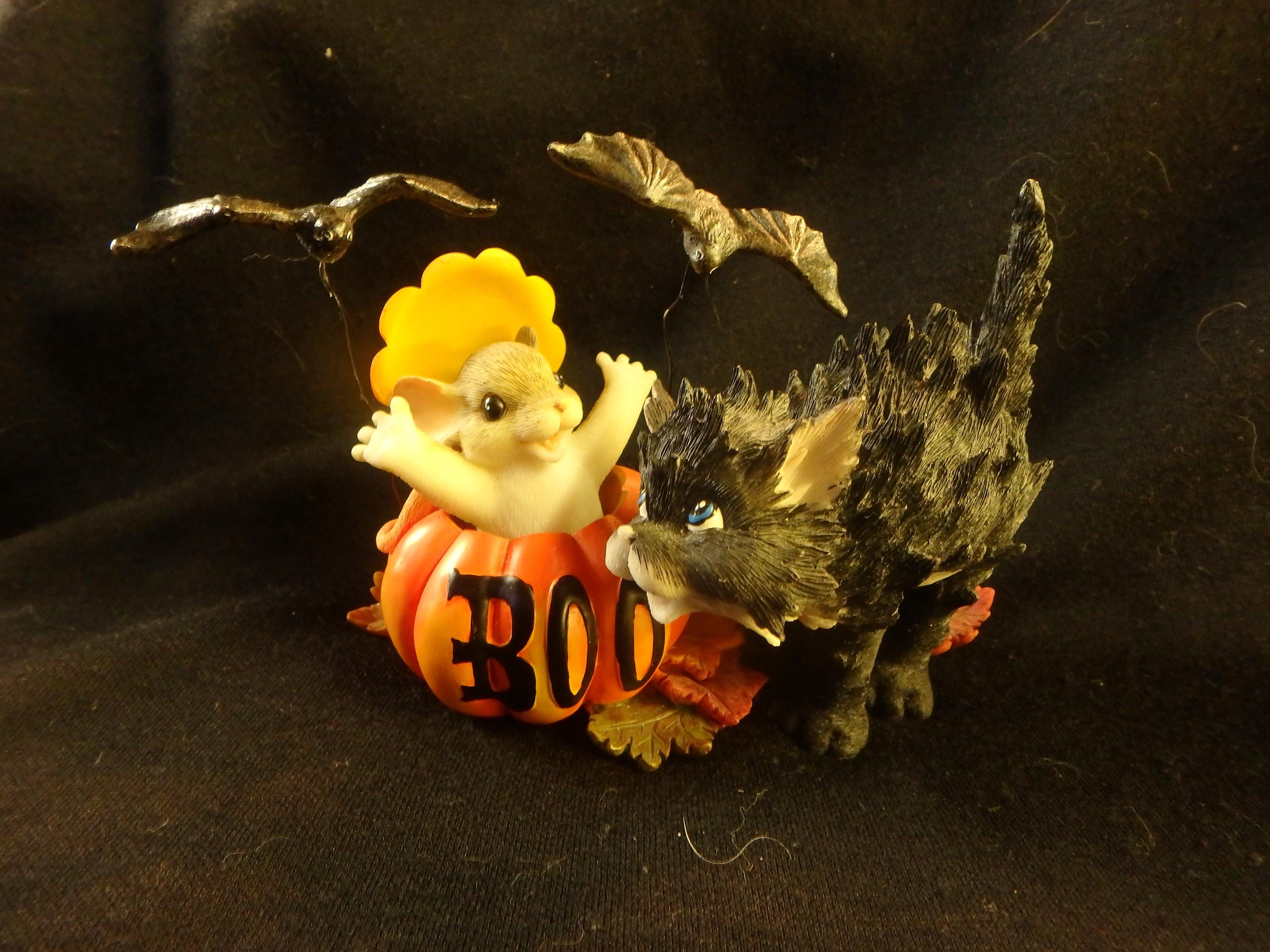 Charming Tails - Etsy Canada