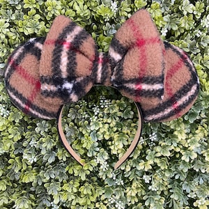 Plaid Sherpa Minnie Mouse ears, Minnie ears, Disney headband, sherpa minnie ears, Minnie Mouse headband, fuzzy mouse ears