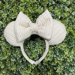 Ivory Cream Rib Knit Minnie Mouse ears, Minnie Christmas ears, Disney headband, minnie ears, Minnie Mouse headband