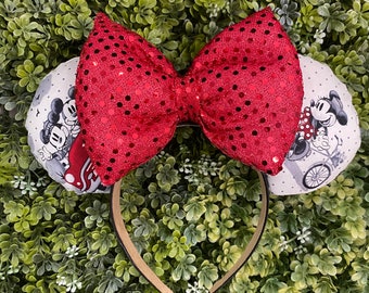 Classic Minnie ears, Disney ears, Disney headband Minnie ears, Minnie mouse headband, Minnie Ears Red Sequin Bow, Vintage Print Minnie  Ears