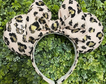 Animal print pink cheetah Minnie Mouse ears, Safari Mouse ears Disney headband, Minnie ears, Minnie Mouse headband, Animal Kingdom cheetah