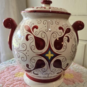 Vintage Hand-painted Ceramic Cookie or Biscuit Jar, made for Nonni&#39;s