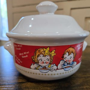 Campbell&#39;s Soup Bowl with Lid: 1998 Campbell Kids