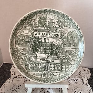 Vintage Historic Williamsburg Collectable Plate 9&quot; Green