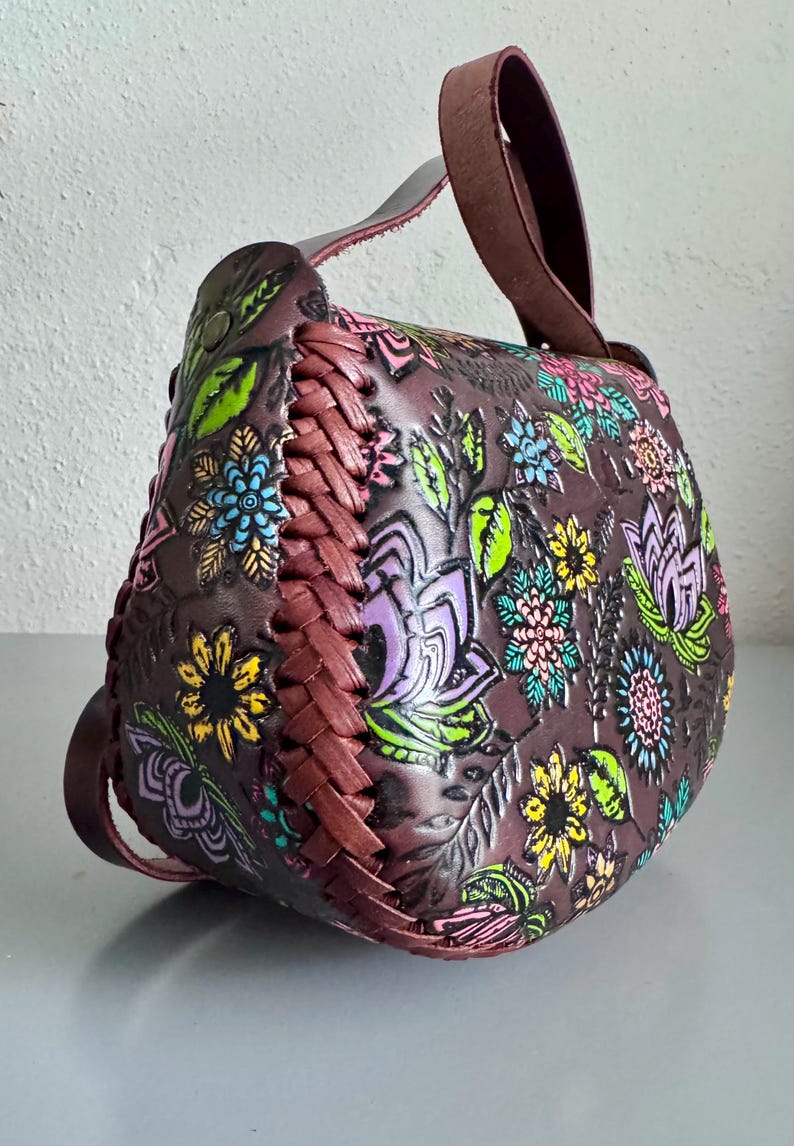 Hand Tooled Leather Crossbody Purse – Floral Mexican Artisan Bag, Adjustable Strap image 11