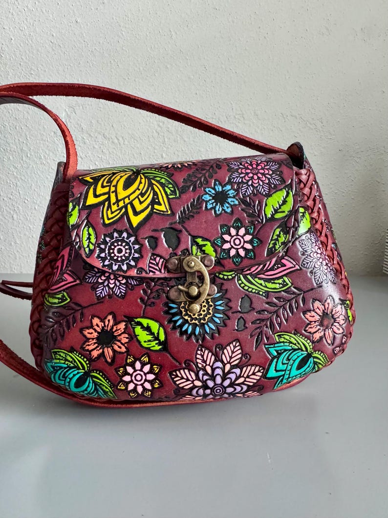 Hand Tooled Leather Crossbody Purse – Floral Mexican Artisan Bag, Adjustable Strap Bronze