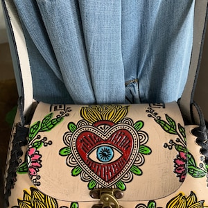 Hand-Tooled Embossed Mexican Leather Floral Purse, Evil Eye Handmade Leather handbag, Hand painted Mal De Ojo, Artesanal image 7