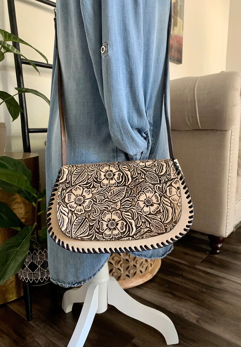 Leather Hand-Tooled Handbag, Embossed Mexican Leather Purse, Bolsa de Piel Mexicana, Bolsa Artesanal, Leather Bags for Women image 5