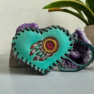 Porte-monnaie pour petite fille / Porte-monnaie à fleurs en cuir mexicain gaufré repoussé à la main / Sac en cuir Niñas fait main / Peint à la main / Artisanat