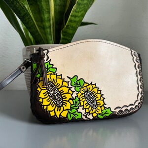 Bracelet floral tournesol en cuir repoussé à la main, sac en cuir mexicain véritable image 2