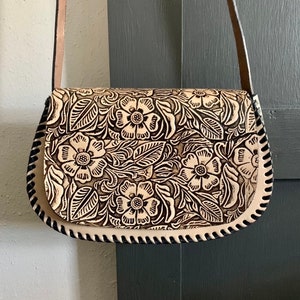 Leather Hand-Tooled Handbag, Embossed Mexican Leather Purse, Bolsa de Piel Mexicana, Bolsa Artesanal, Leather Bags for Women image 3