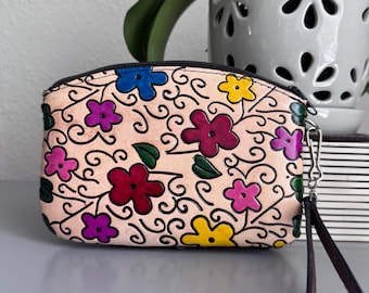 Hand-punziertes Echtleder Floral Armband | Handwerklich Hergestellt in Mexiko | Jeden Tag Kosmetiktasche aus Leder | Western Chic Clutch