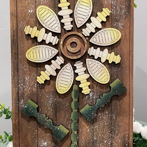 Imagen del huso de margarita/archivo de descarga digital SVG/mide 14 1/2 x 9. Esta imagen súper linda y única te ayudará a darle la bienvenida a la primavera.