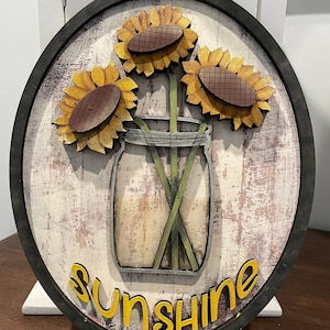 Tournesols dans un fichier numérique svg image de pot Mason, vous pouvez accrocher ou tenir cette image pour apporter le soleil dans votre maison dimension 9 x 11