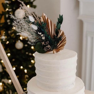 Gold & Emerald Green Cake Topper | Boho Winter Christmas Wedding Birthday Dessert Arrangement | Palm Leaf Dried Flower Mini Bouquet