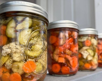 Authentic Italian Giardiniera, Hand Cut Pickles, Mixed vegetable pickles - 16&32 oz