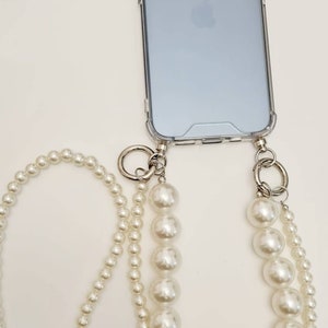 Transparent case with pearl chain for iPhone 12/13/14 with neck strap
