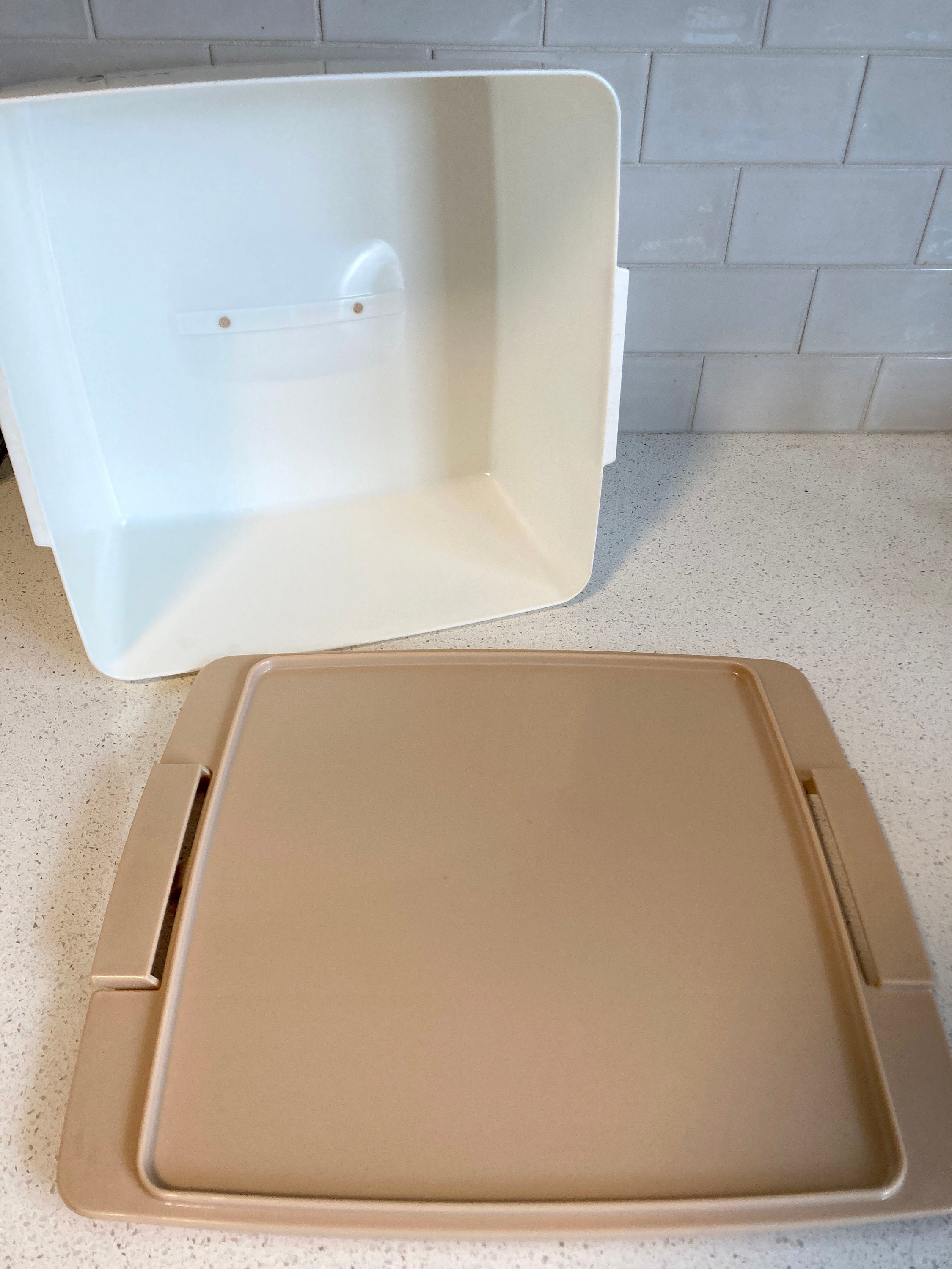 Vintage Cake Carrier Rubbermaid Cake or Pie Safe 1960s Rare Etsy