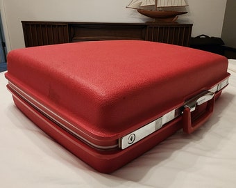 1970s Samsonite Saturn III hard shell suitcase, red, road trip travel, retro décor, midcentury, iconic luggage, carry on, road trip, vintage