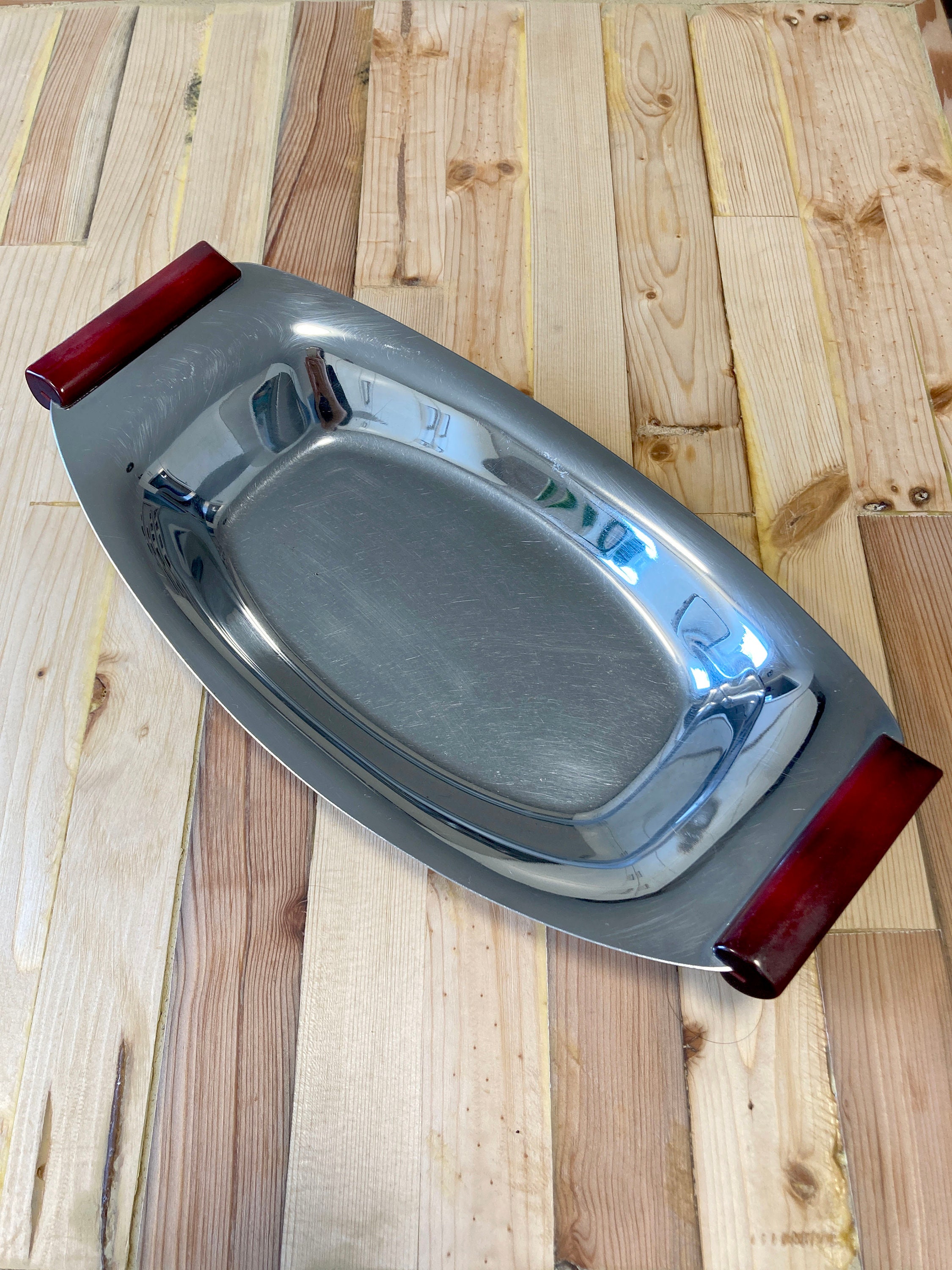 1960s stainless steel tray with Bakelite handles, hallway catchall, candy dish, appie server, mcm tray, midcentury, home decor, vintage