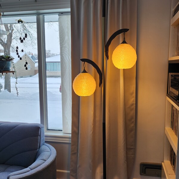 Midcentury tension pole lamp, authentic, amber spaghetti shades, faux wood arms, 1970s, mcm