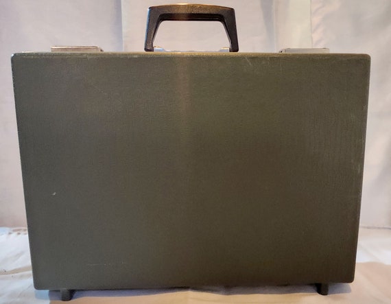 Vintage hard-shell briefcase, 1970s attache case,… - image 3