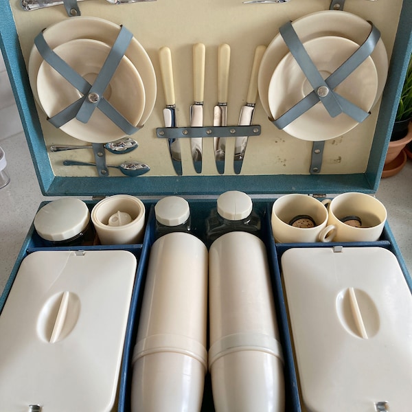 Unique 1950s Brexton picnic basket set, service for four, stamped Bandalasta, mcm, midcentury, atomic, vintage, retro