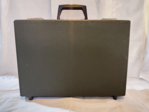 Vintage hard-shell briefcase, 1970s attache case,… - image 4
