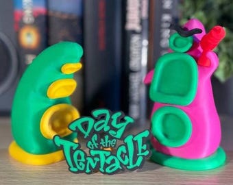 Green and Purple Tentacle Figures + Day of the Tentacle Logo – Large Size