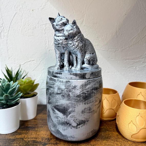 Duo Cat Urn for Ashes | Exact Urn in Photo