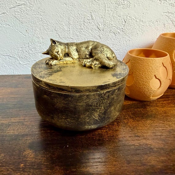 Handmade Cat Urn for Ashes – 0.3 Liters | Exact Urn in Photo