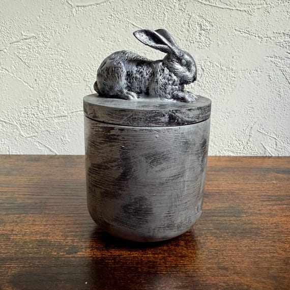 Handmade Rabbit Urn – 0.15 Liter | Exact Urn in Photo