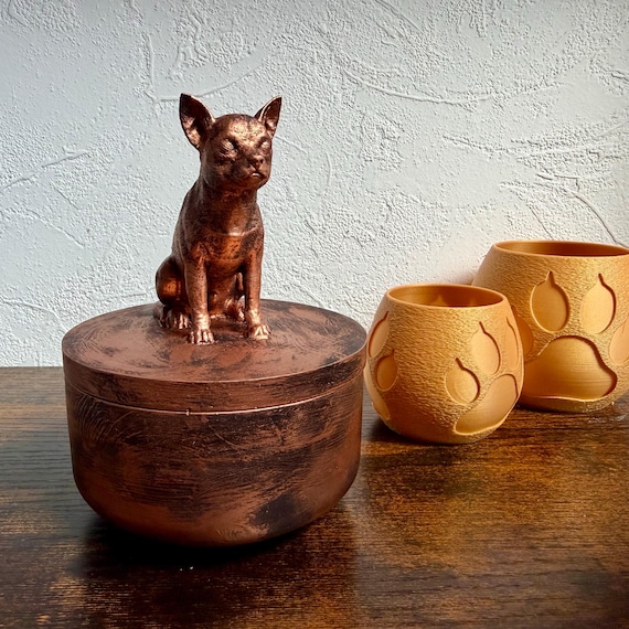 Chihuahua Urn – 0.3L Pet Memorial Urn