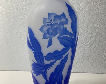 Beautiful Vintage engraved Peking glass overlay with blue orchid cactus. Pre-owned. Signed by artist.