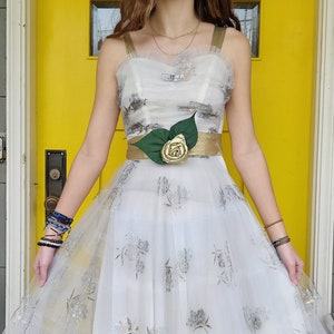 Vintage Cream/Silver/Gold 1950s Prom Dress