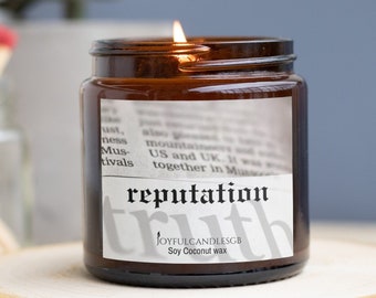 Bougie Fandom inspirée par la réputation - Dark Academia, tendance actuelle
