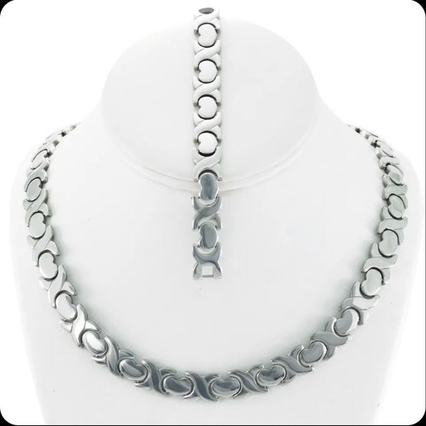 Hugs and Kisses Necklace Bracelet Set Stampato Stainless Steel Silver Tone 18”