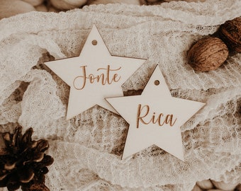 Christmas gift tag personalized with name I star