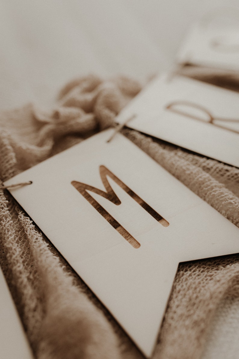 Mr & MRS pennant chain, wooden garland I wedding decoration image 3