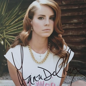 Lana Del Rey Signed 8x10 Photo - Authentic Autograph W/ A1COA