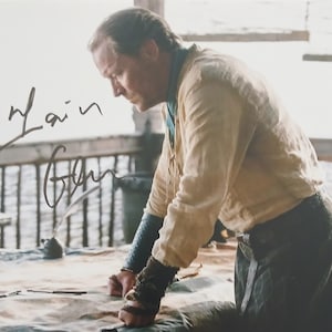 Iain Glen Signed 8x10 Photo - Beckett BAS Authentic Autograph